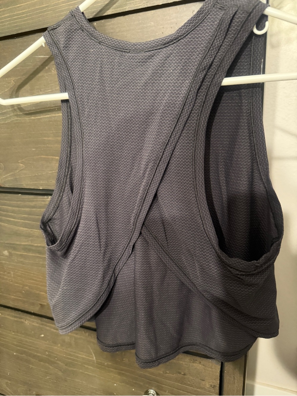 LULULEMON Sleeveless Skull Cropped Tank Top - Grey